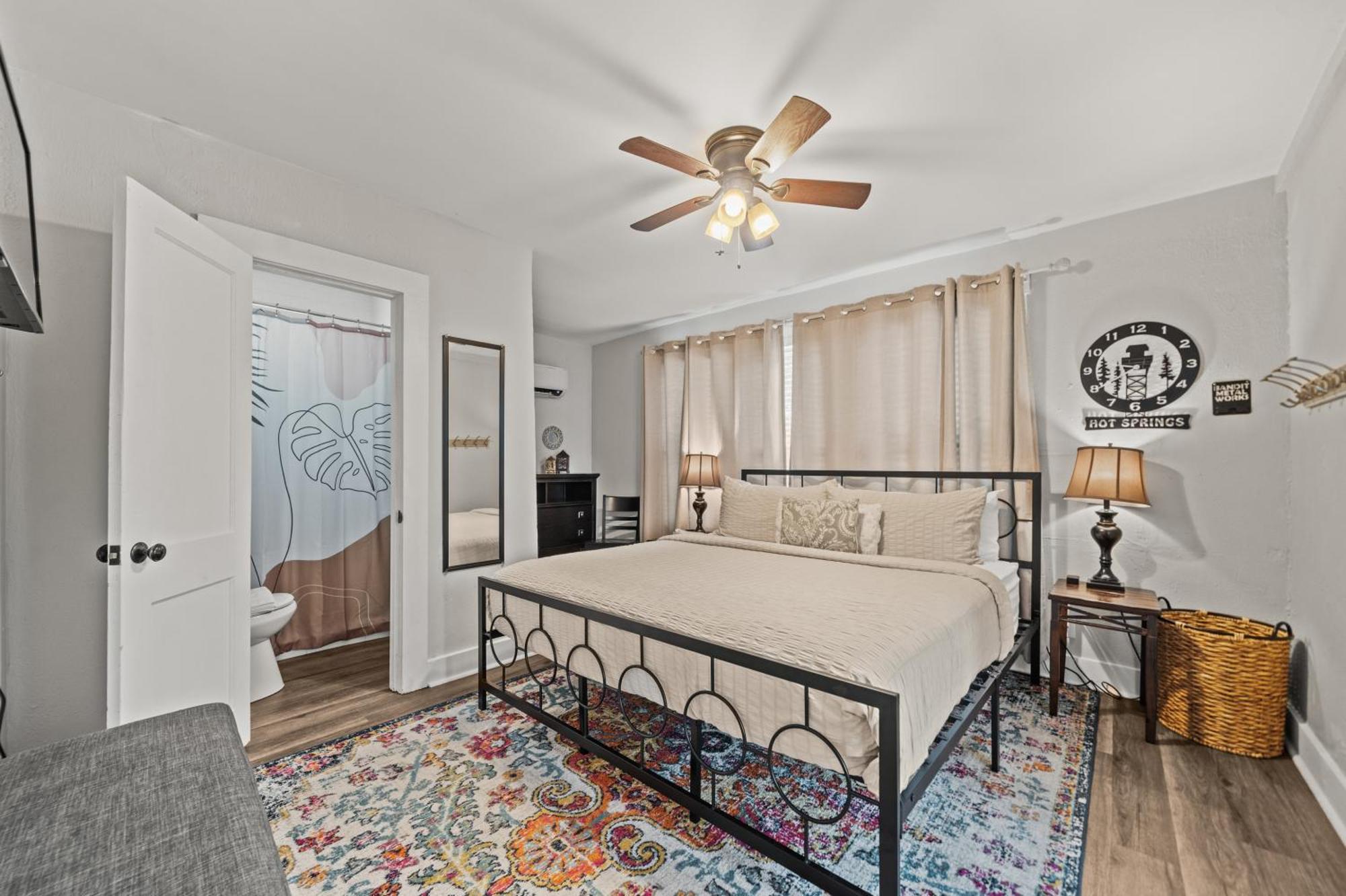 Cedar Blossom Bungalow Is A Cozy Getaway With A 5 Minute Walk To Downtown! Hot Springs Exterior foto